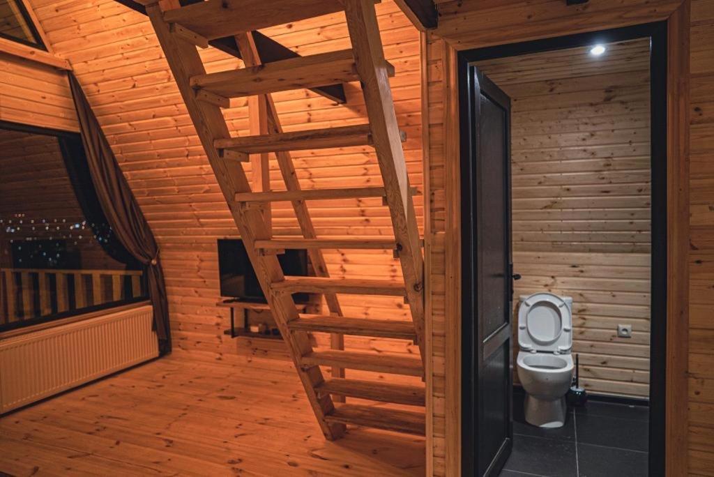 Little Wood House Gergeti Villa Kazbegi Eksteriør billede