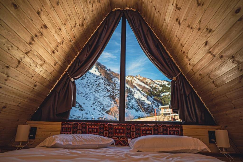 Little Wood House Gergeti Villa Kazbegi Eksteriør billede