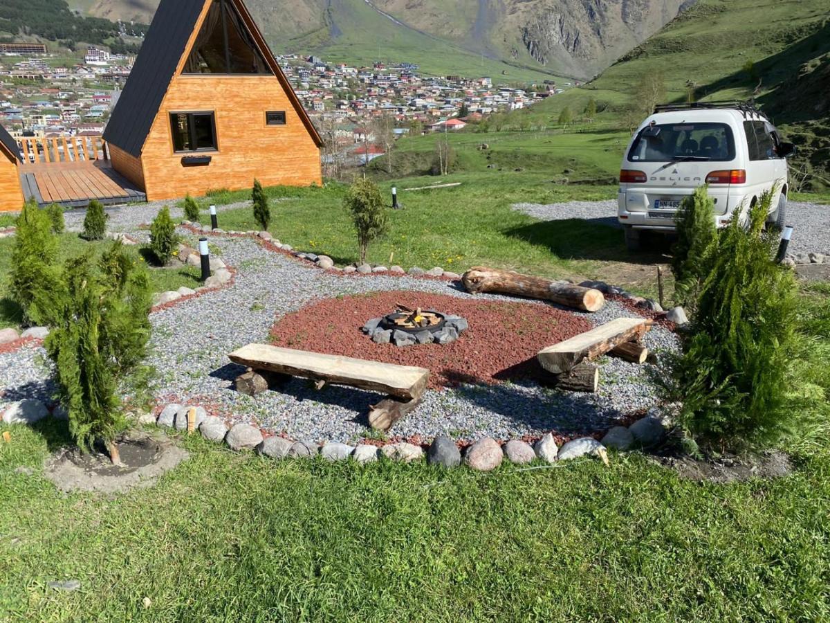 Little Wood House Gergeti Villa Kazbegi Eksteriør billede