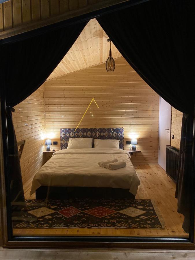 Little Wood House Gergeti Villa Kazbegi Eksteriør billede